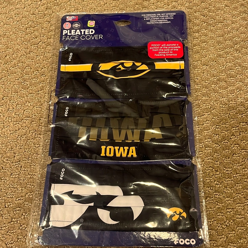 NWT—3 Pack of University of Iowa Hawkeyes Face Masks—OS